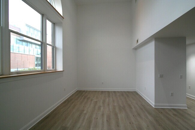 Photo - 769 MONTGOMERY St Unit 220