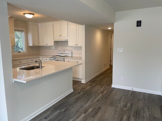 160 Rockleigh Dr Unit 160A