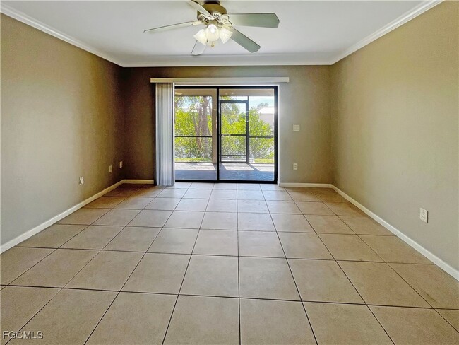 Photo - 4530 SW 10th Ave Unit 101