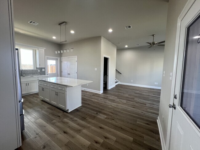 Photo - 113 Firethorn Dr
