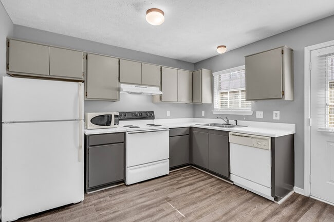 Building Photo - The Block Townhomes