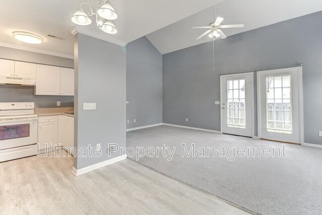 Photo - 502 Shortfin Dr