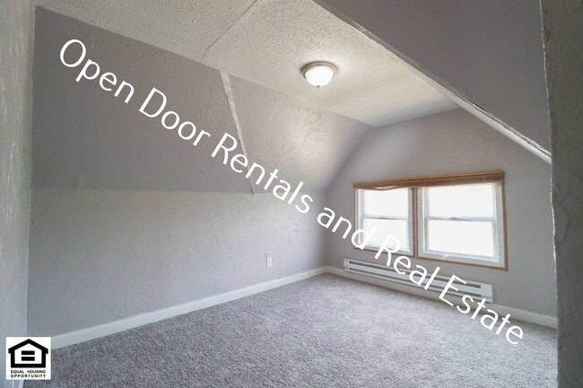 Photo - 109 S State St Unit 6