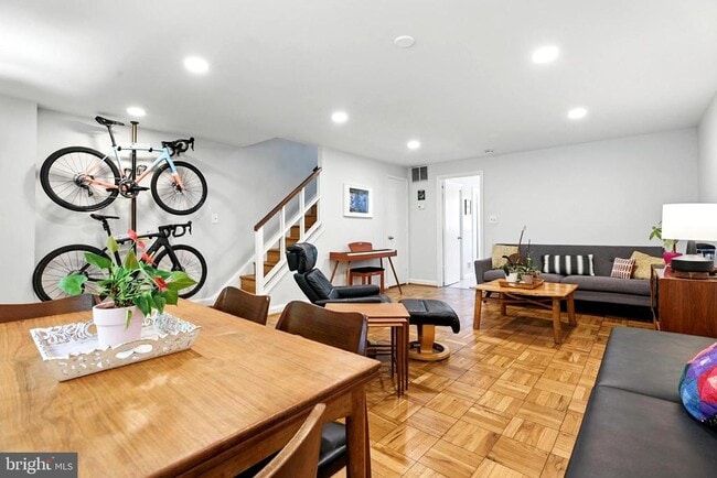 Photo - 9882 Hollow Glen Pl