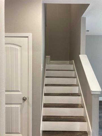 Photo - 809 S Travis Ave