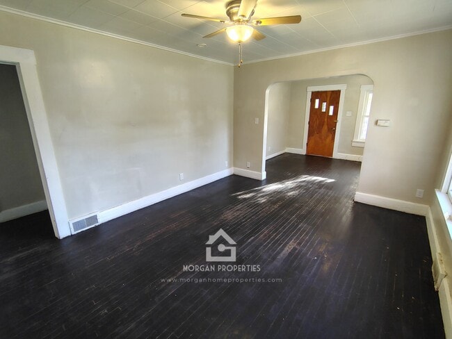 Photo - 1214 E 18th St