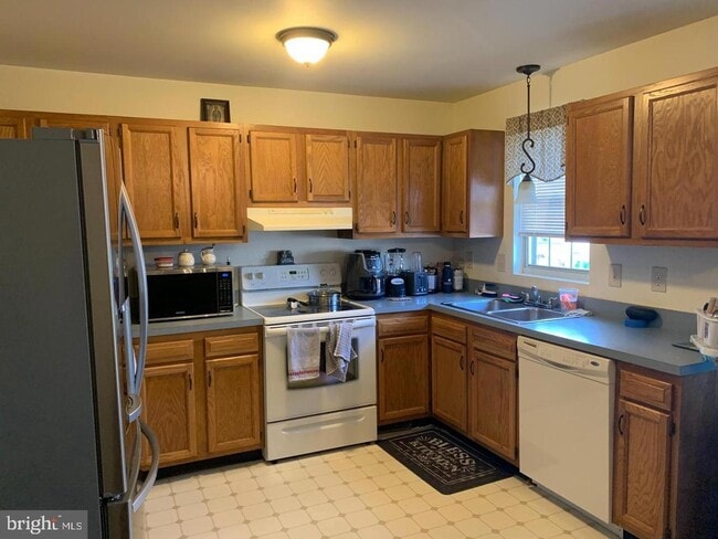 Photo - 1111 Meily St
