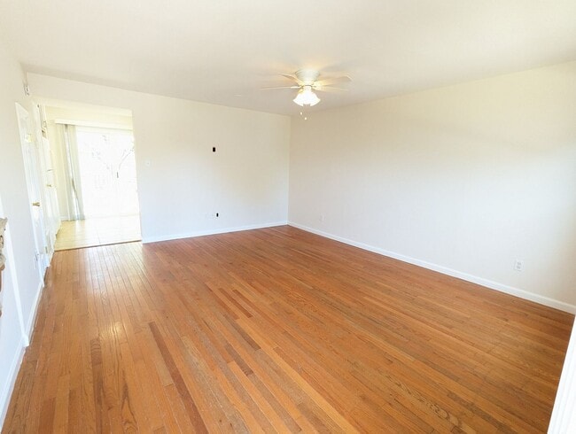 Photo - Charming two level townhouse in establishe...