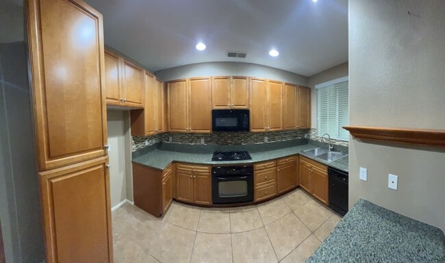 Photo - 30505 Canyon Hills Rd