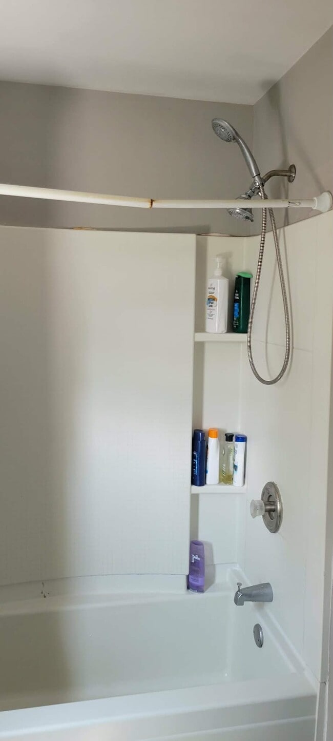 Photo - 22 Douglas Ave Unidad 2 - 2nd Floor