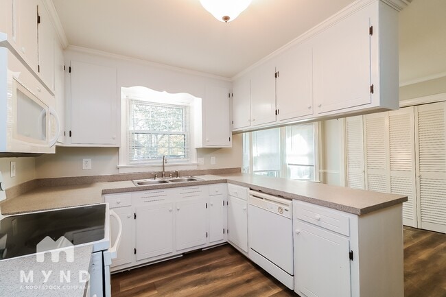 Photo - 25 Camelia Dr