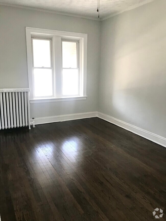 Building Photo - 1475 W 77th St Unit 1A Rental