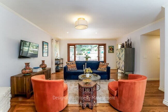 Photo - 360 Glenullen Dr