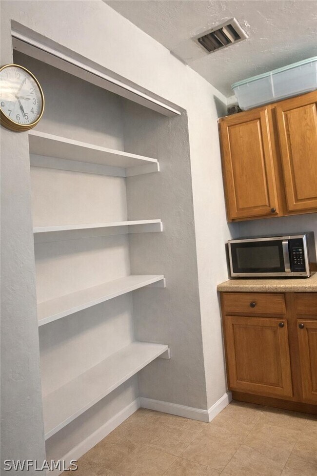 Photo - 5402 Hardee St