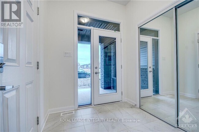 Photo - 247 Clonrush Way