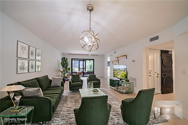Building Photo - 17456 Silver Fox Dr Unit C Rental