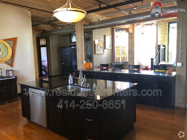 Building Photo - 602 S 9th St Unit 3 Rental