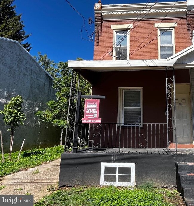 Building Photo - 7129 Yocum St Rental