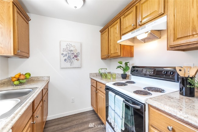 Photo - 1744 N Rainier Ave