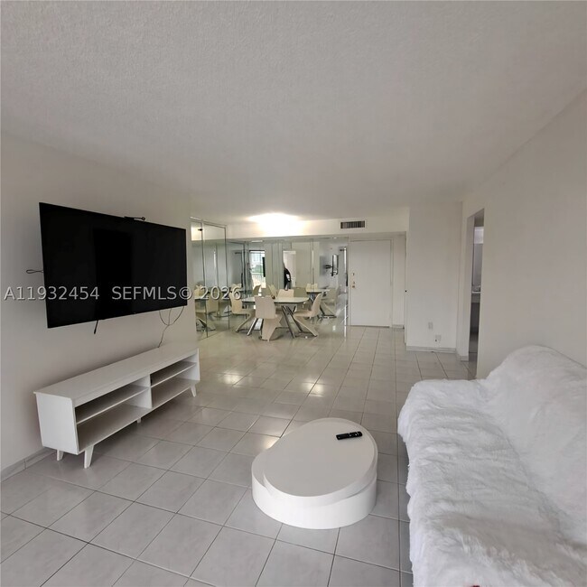 Photo - 210 174th St Unit 508