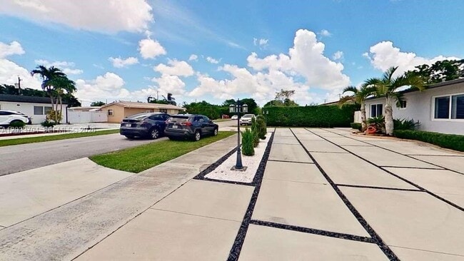 Photo - 3030 SW 96th Ave