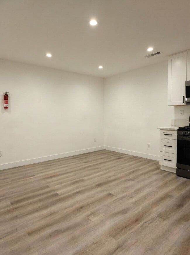 6512 Osler St Unit 6512