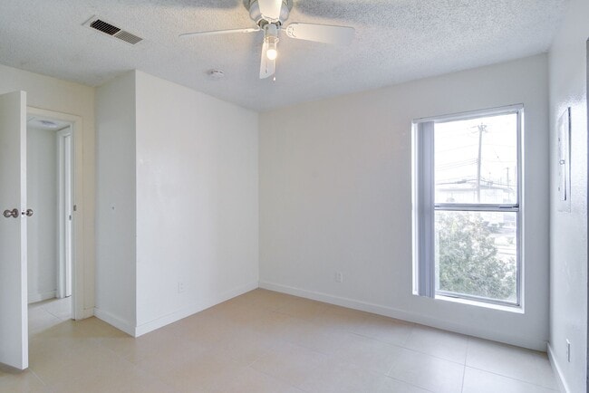 Photo - 2981 Country Manor Ln Unit 117