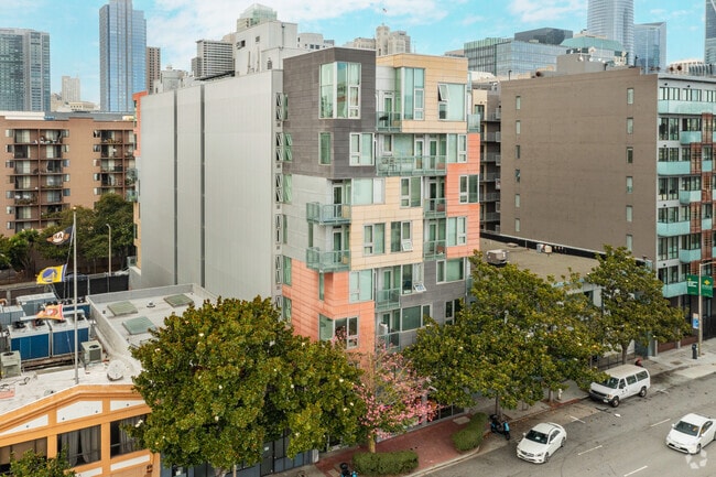 Photo - Cubix Yerba Buena