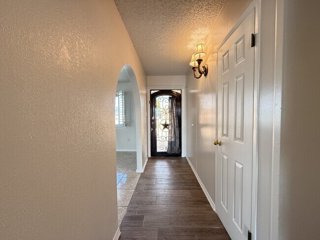 Photo - 9321 Sorbonne Dr