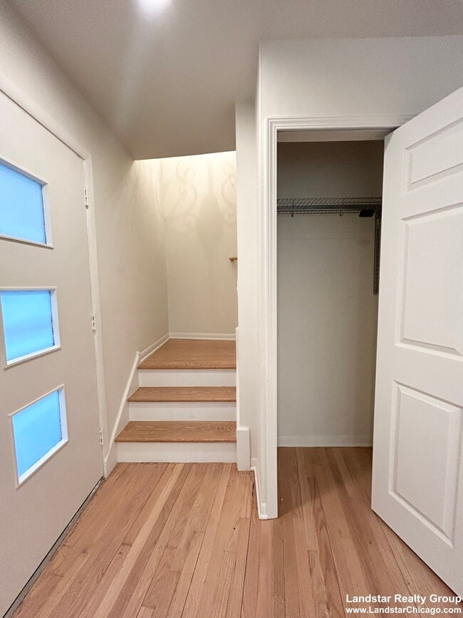 Photo - 1990 Sheridan Rd