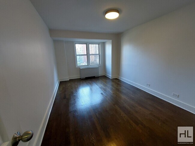 Building Photo - EAST 63 STREET