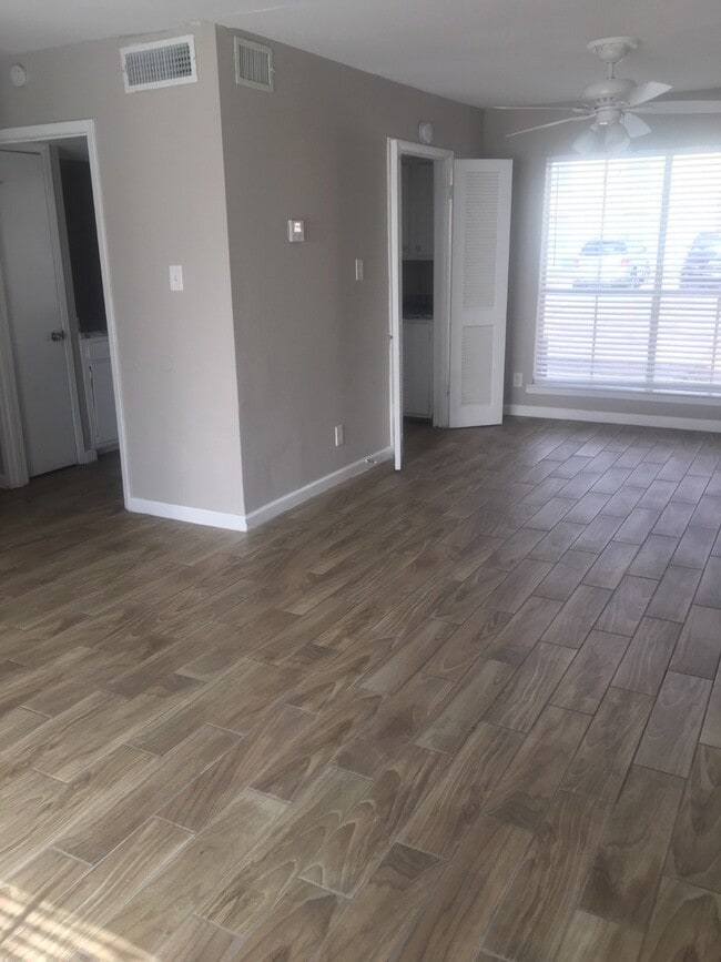 Photo - 6200 W Tidwell Rd