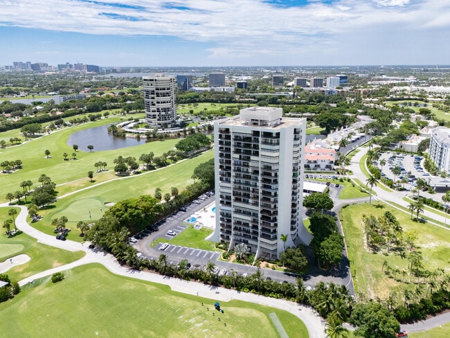 Building Photo - 2000 Presidential Way Unit 501