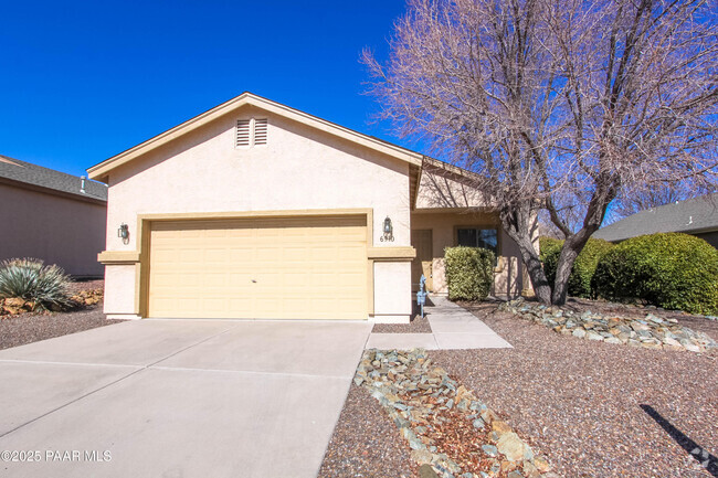 Building Photo - 6910 E Yellowglen Dr Rental