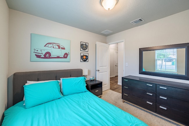 Photo - 13721 Dr