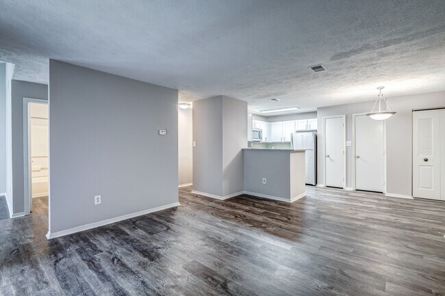 Photo - The Pointe at Stafford Apartment Homes