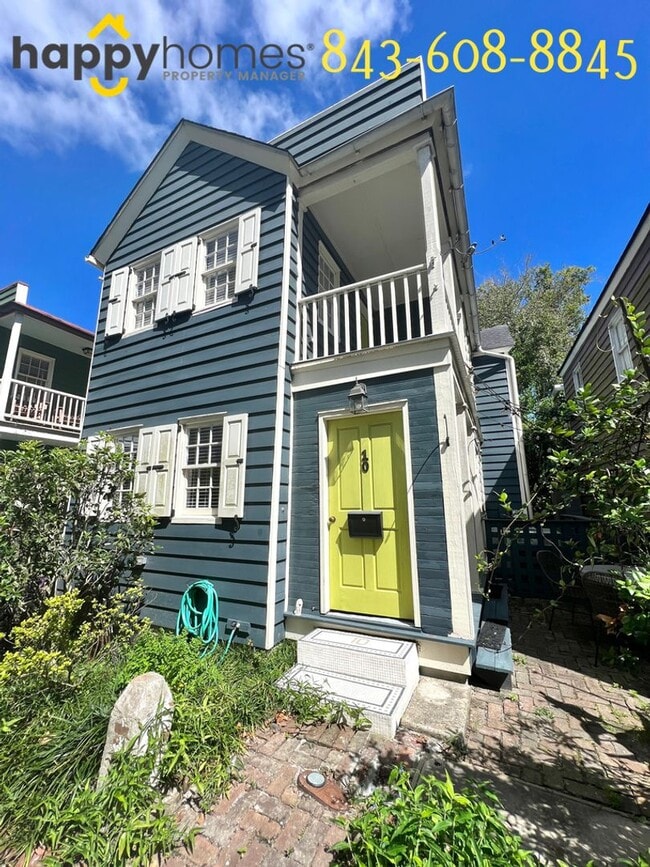 Building Photo - Beautiful 3 bedroom 3 full bath home locat...