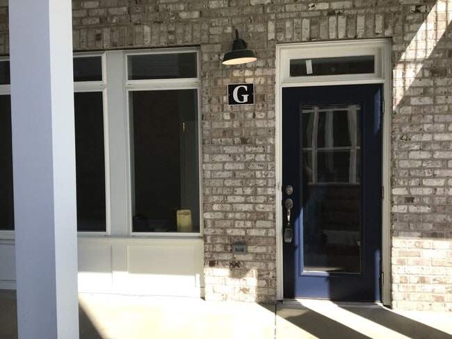 LIVE/WORK Arden Village Townhome in Columbia - LIVE/WORK Arden Village Townhome in Columbia