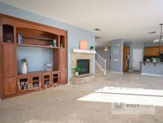 41018 Crimson Pillar Ln