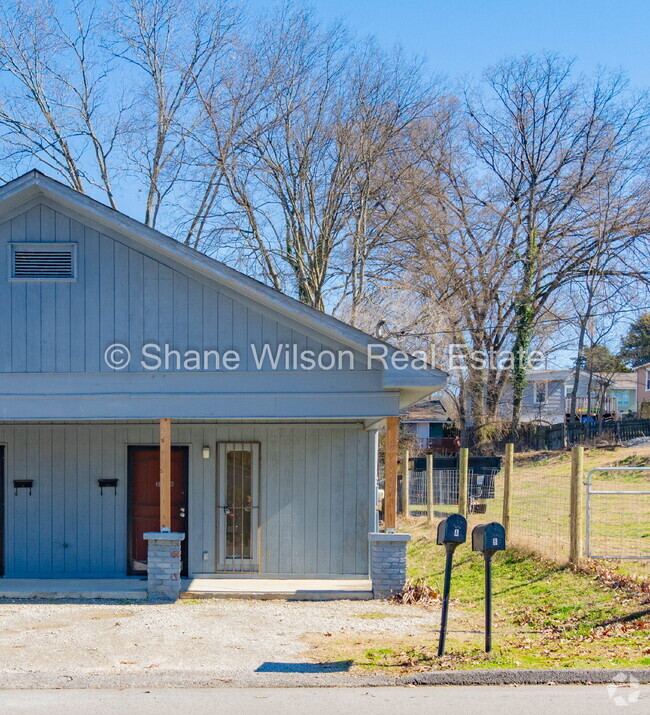 Building Photo - "Cozy Retreat in Chattanooga!" Unit B Rental