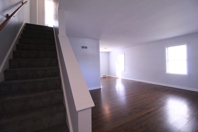 Photo - November FREE On This 2 Bedroom 2 Bath