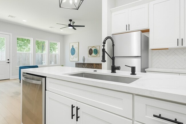 Photo - 2310 Campbell Rd