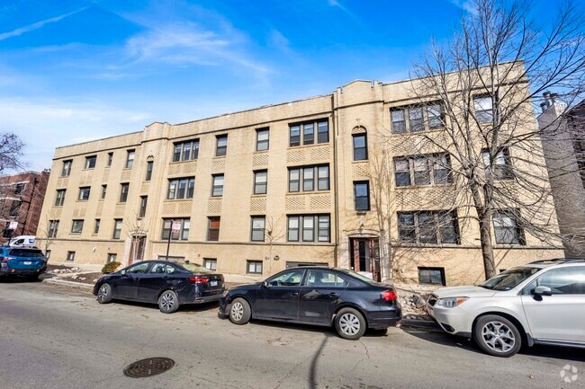 Building Photo - 1152 W Cornelia Ave Unit 1 Rental