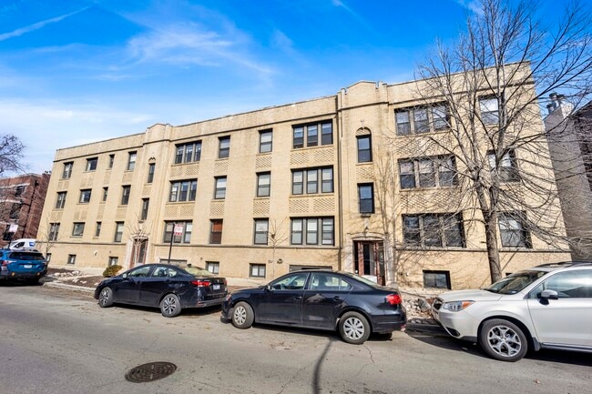 Photo - 1152 W Cornelia Ave Condo Unit 1
