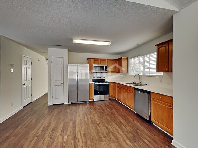 Photo - 651 Camden Pl Dr