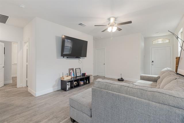 Photo - 7028 Windmill St