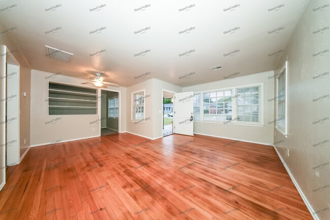 Photo - 3232 NW 47th St