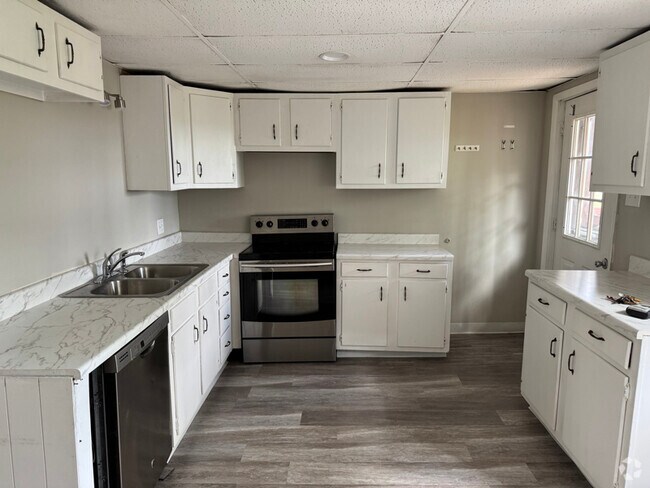 Building Photo - 2503 Swamp Pike Unit 4 Rental