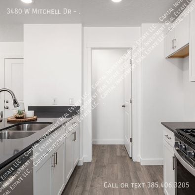 Photo - 3480 W Mitchell Dr