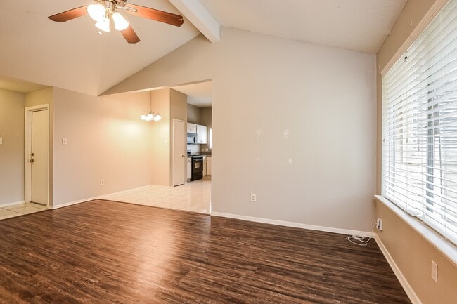 Photo - 2718 N Brompton Dr